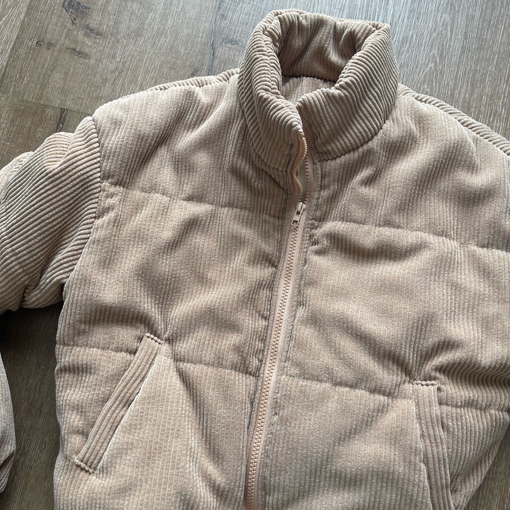 Tan Cropped Puffer